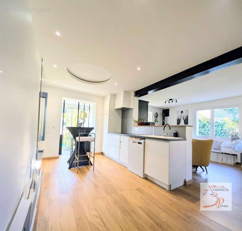 Maison à COLLOBRIERES