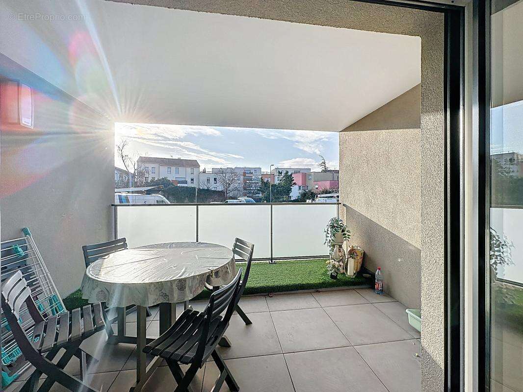 Appartement à PIERRE-BENITE