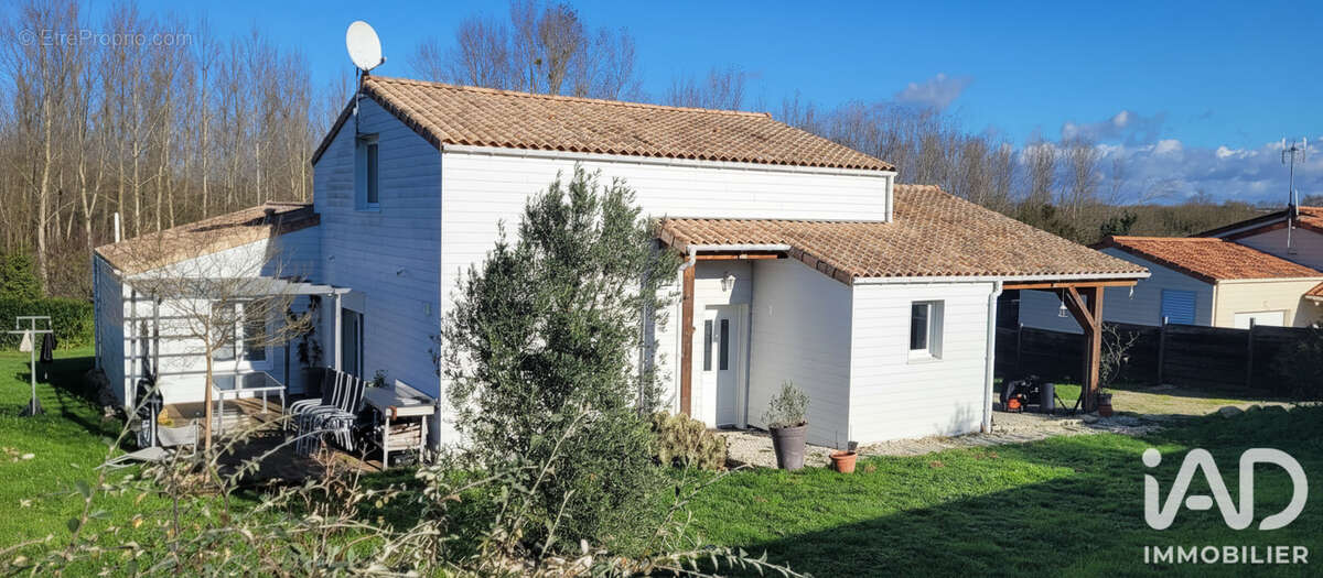 Maison 132 m² à Ternant  - photo 2