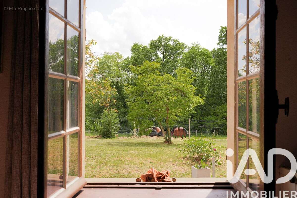 Maison 160 m² à Autheuil-Authouillet  - photo 6