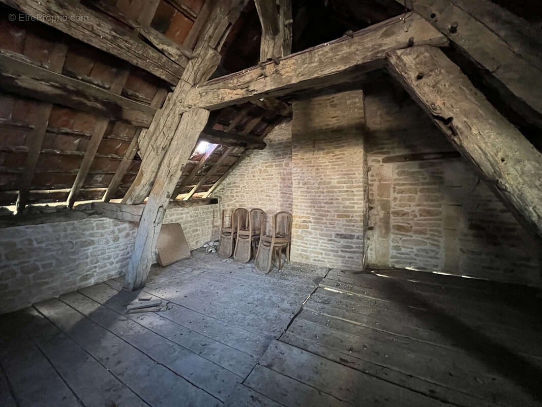 Maison à LES RICEYS