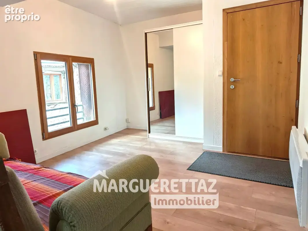 Loft 65 m² au centre de Taninges - photo 5