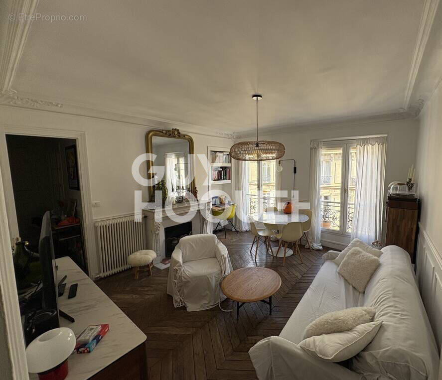 Appartement à PARIS-6E