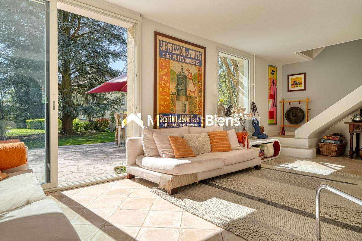 Maison à LA CELLE-SAINT-CLOUD