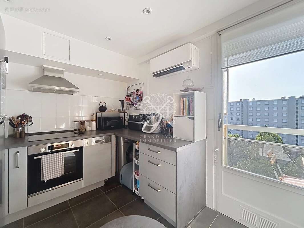 Appartement à SAINTE-FOY-LES-LYON