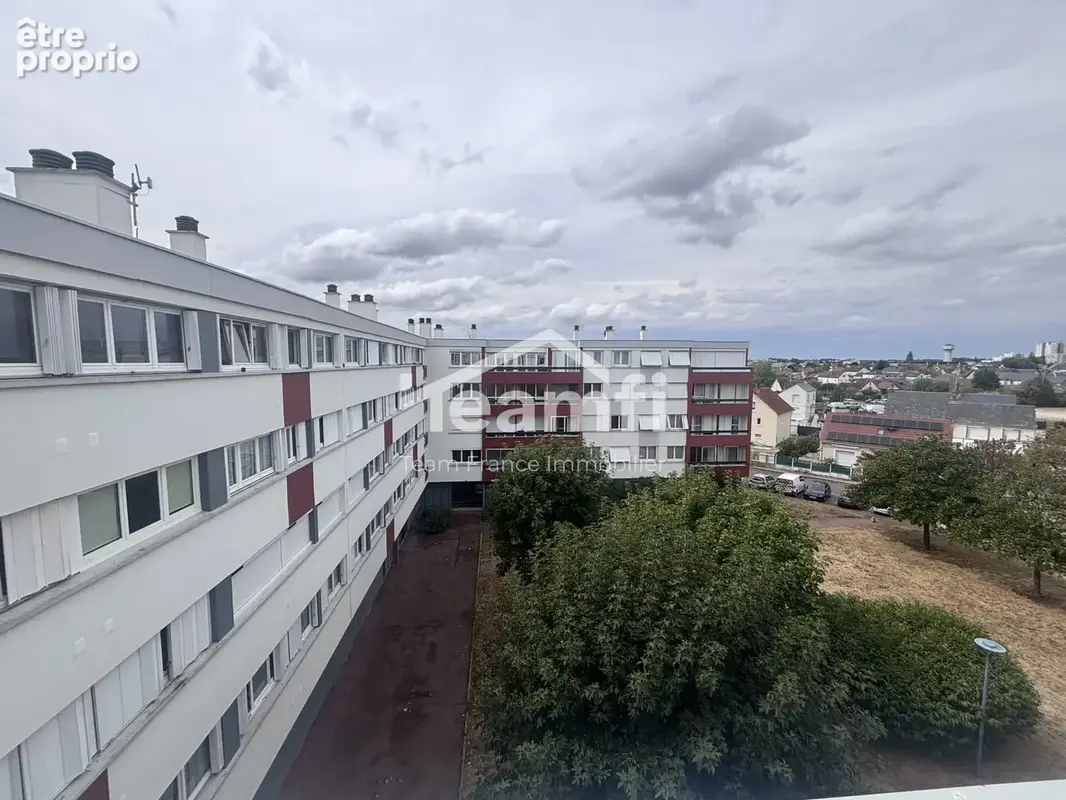 Appartement 71 m² à Fleury-Les-Aubrais  - photo 9