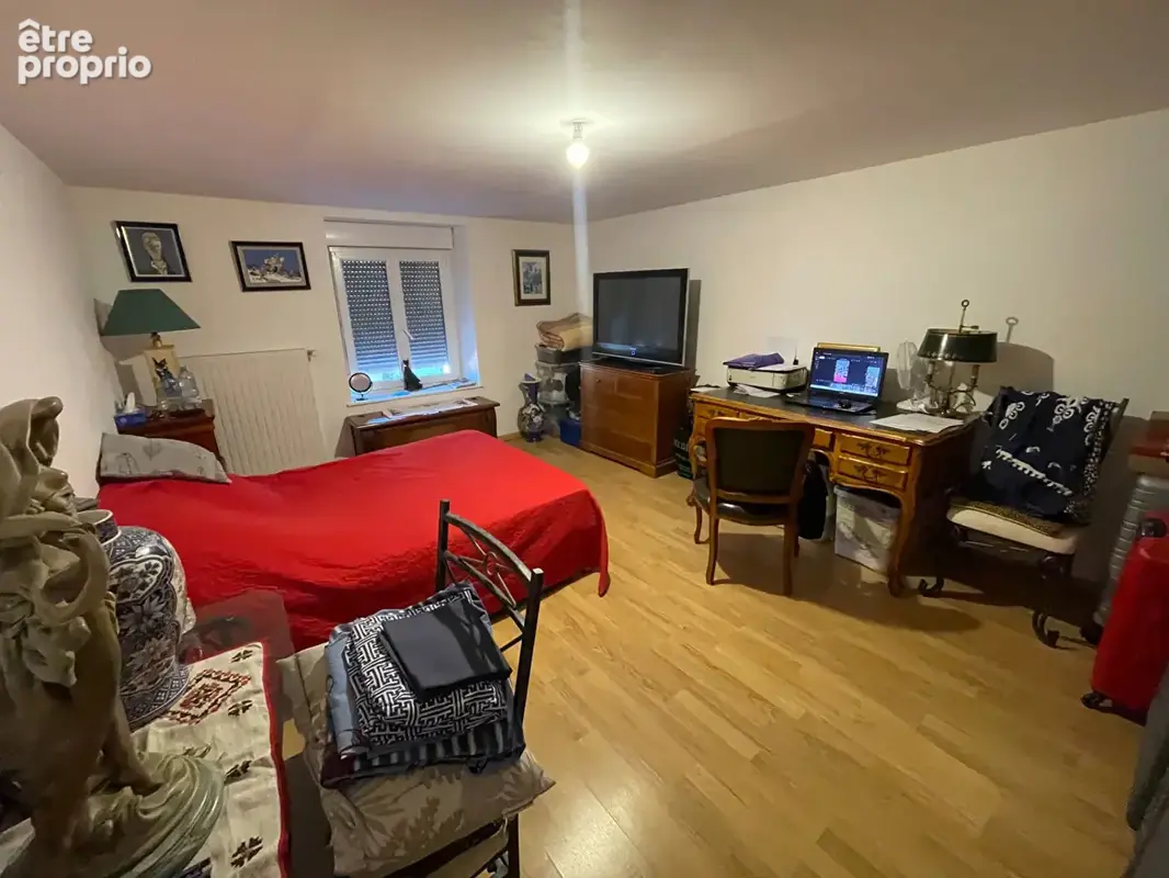Maison de village rénovée avec jardin clos - Exclusivité - photo 6