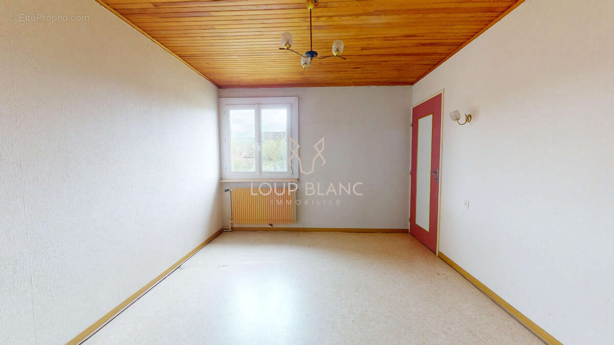 Maison à PONT-DE-ROIDE