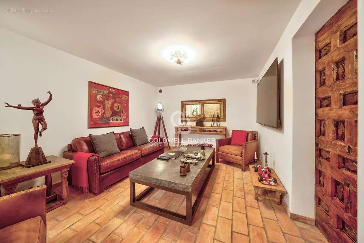 Maison à MANDELIEU-LA-NAPOULE