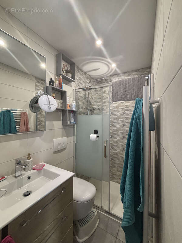 Maison à SAINT-LAURENT-DE-LA-SALANQUE