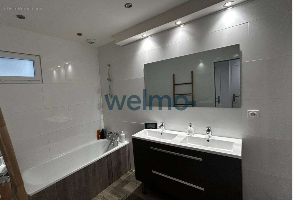 Maison à FRANCHEVILLE