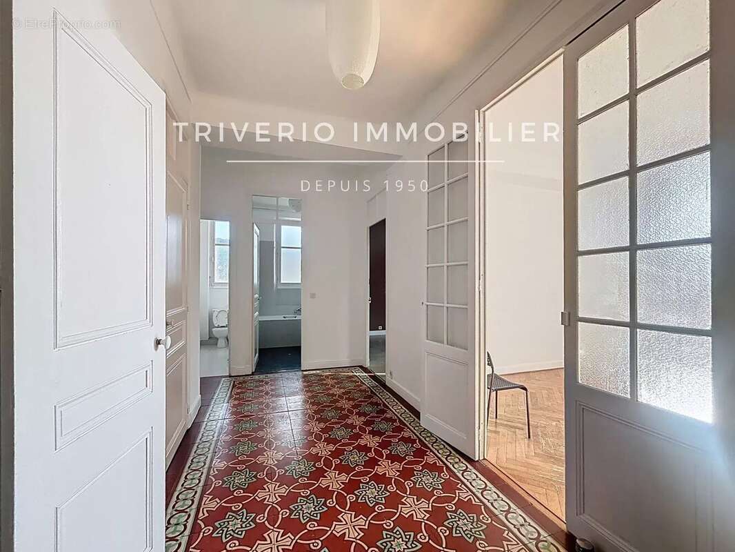 Appartement à LE CANNET