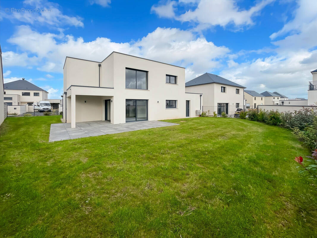 Maison à BIEVILLE-BEUVILLE