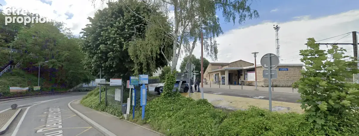 Parking à SAINT-GERMAIN-AU-MONT-D'OR