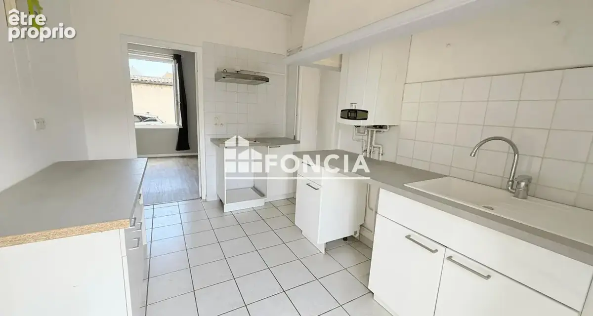 Bourg tous commerces banlieue immediate de soissons - photo 2