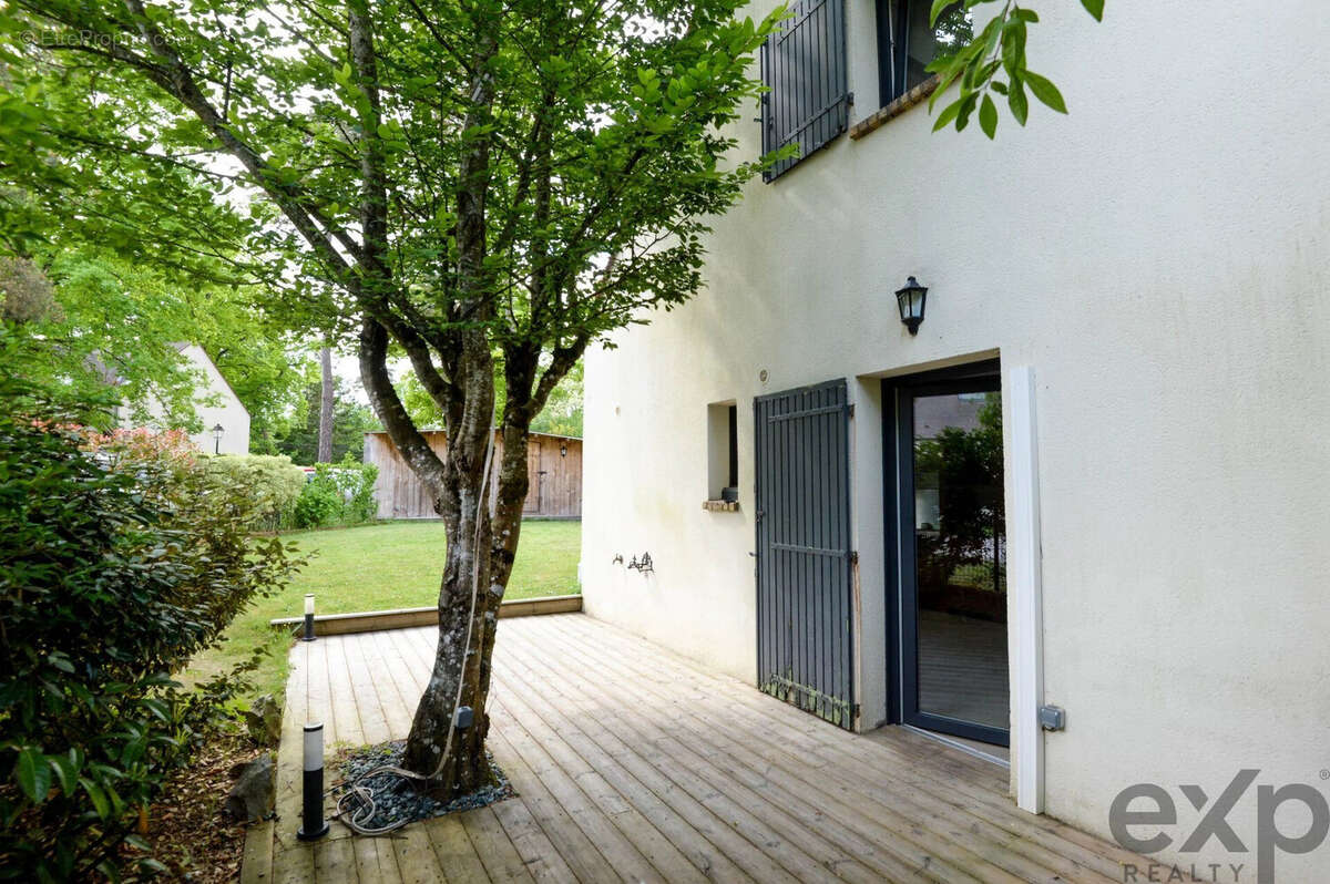 Maison à ARBONNE-LA-FORET