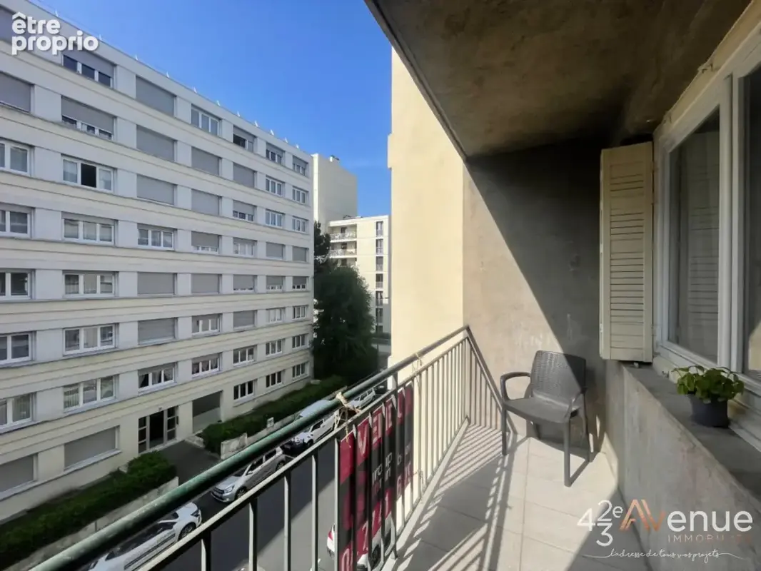 Appartement 68 m² à Saint-Etienne  - photo 2