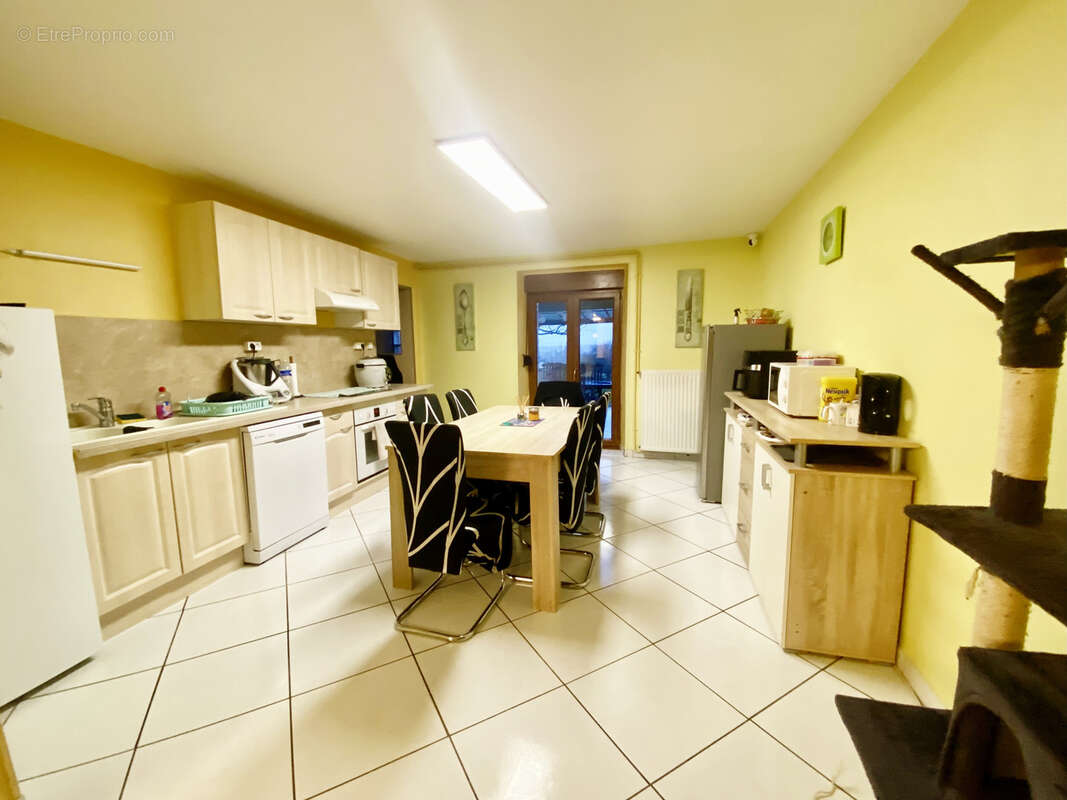 Maison à MENIL-LA-HORGNE