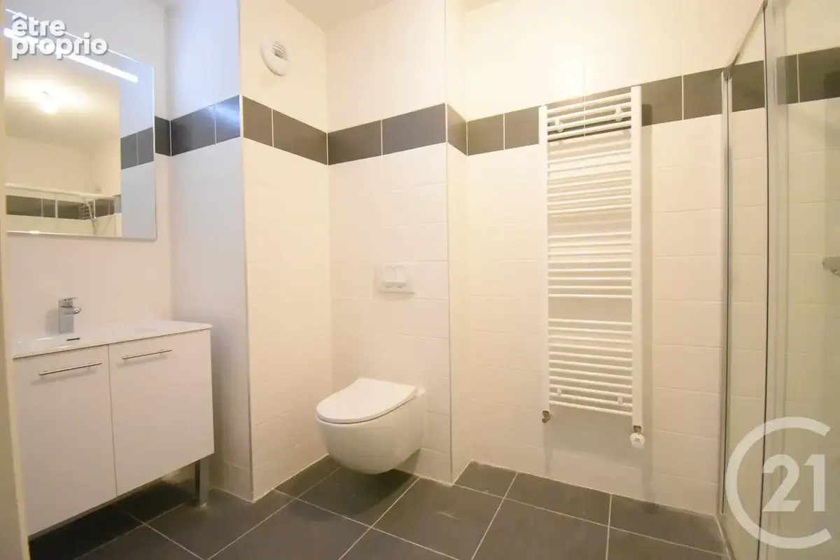 Appartement 3 pièces 64 m² à vendre à Vichy (03200) - photo 7