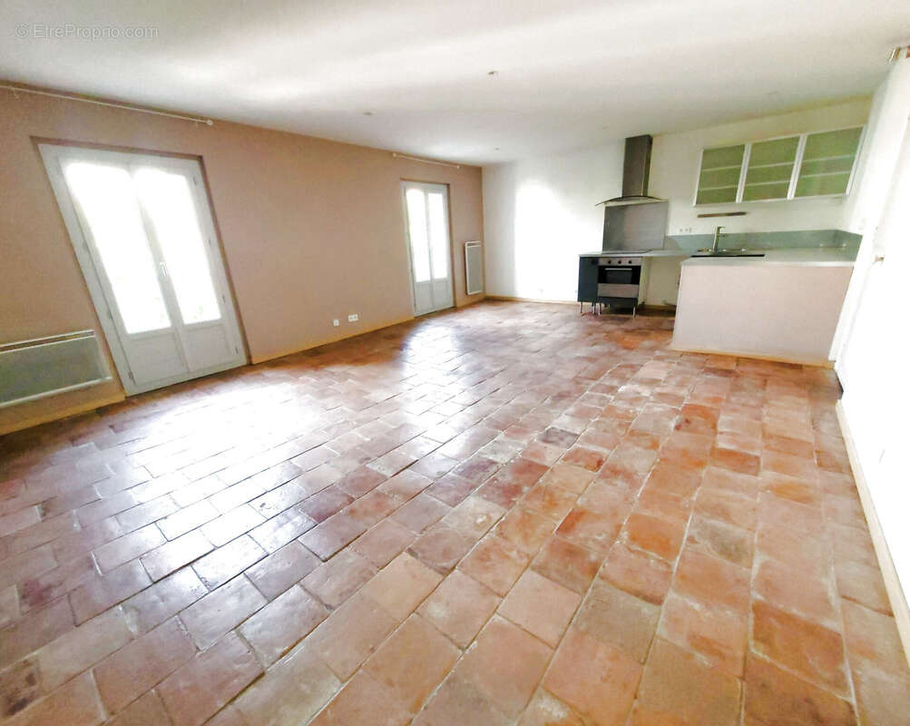 Appartement à GIGNAC