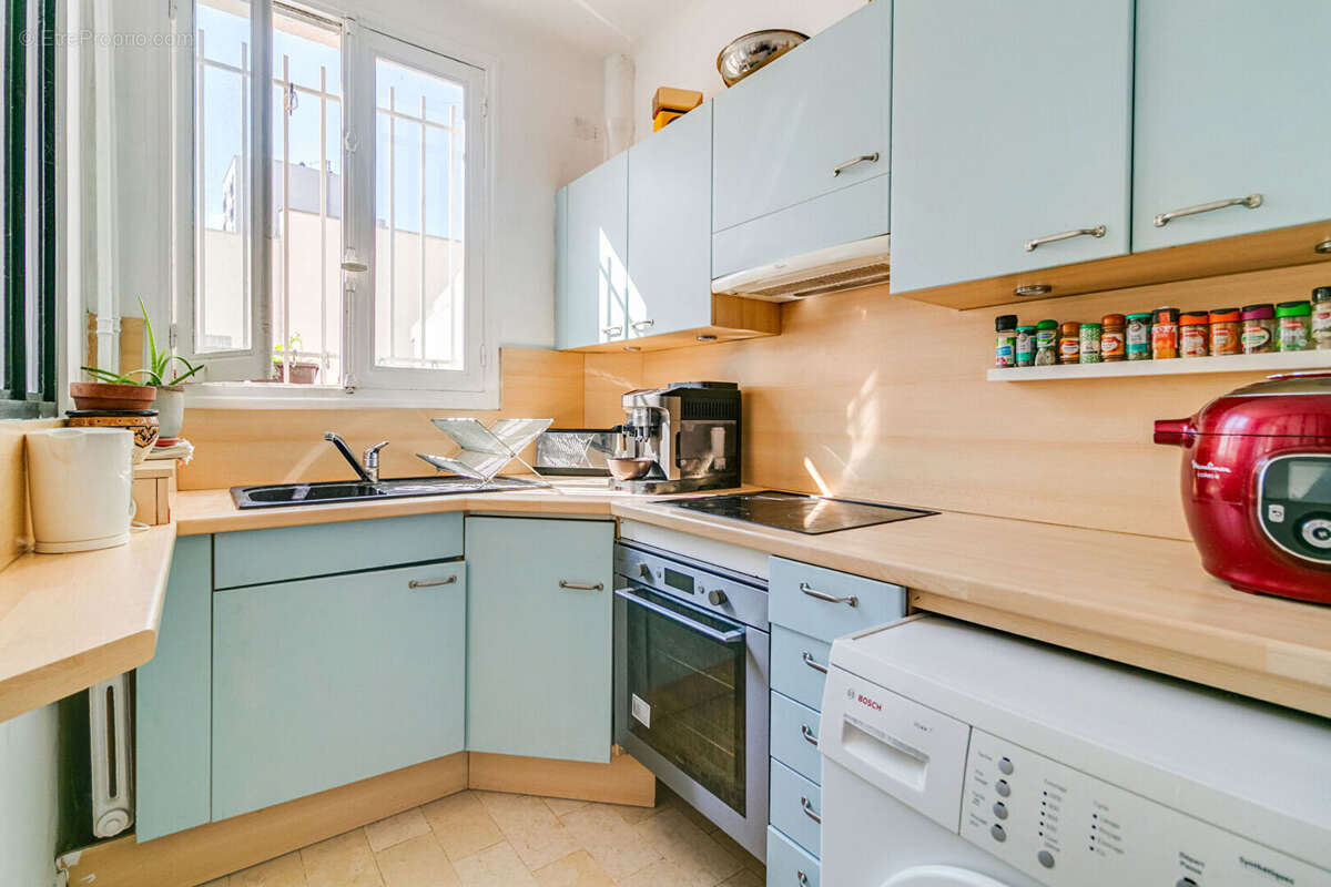 Appartement à PARIS-20E