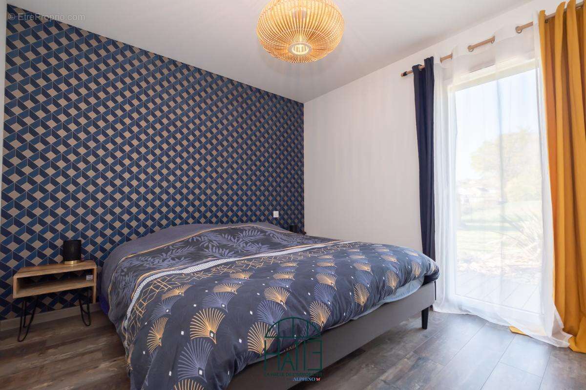 Maison 92 m² à Varetz  - photo 7