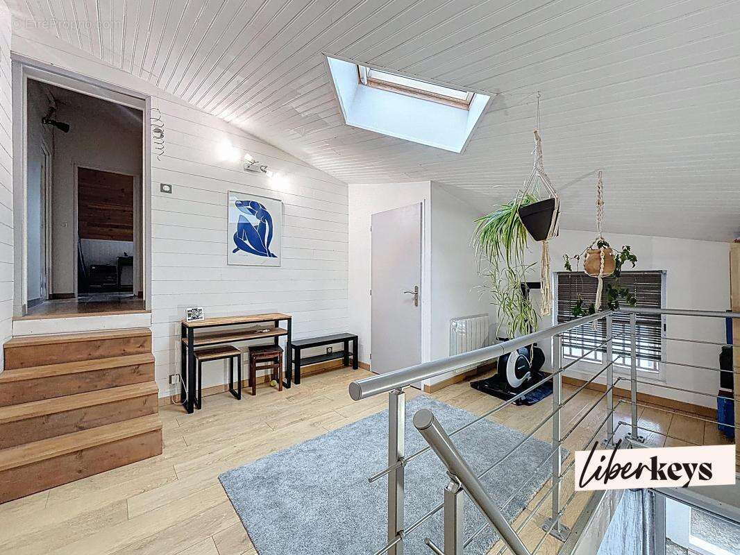 Appartement à LAHONCE
