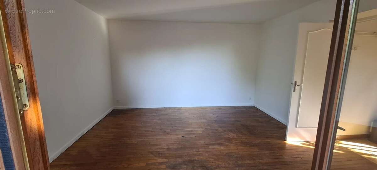 Maison plain-pied et grand jardin arboré - photo 8