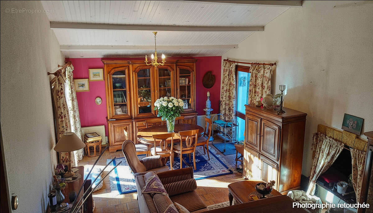 Maison à PUY-L&#039;EVEQUE