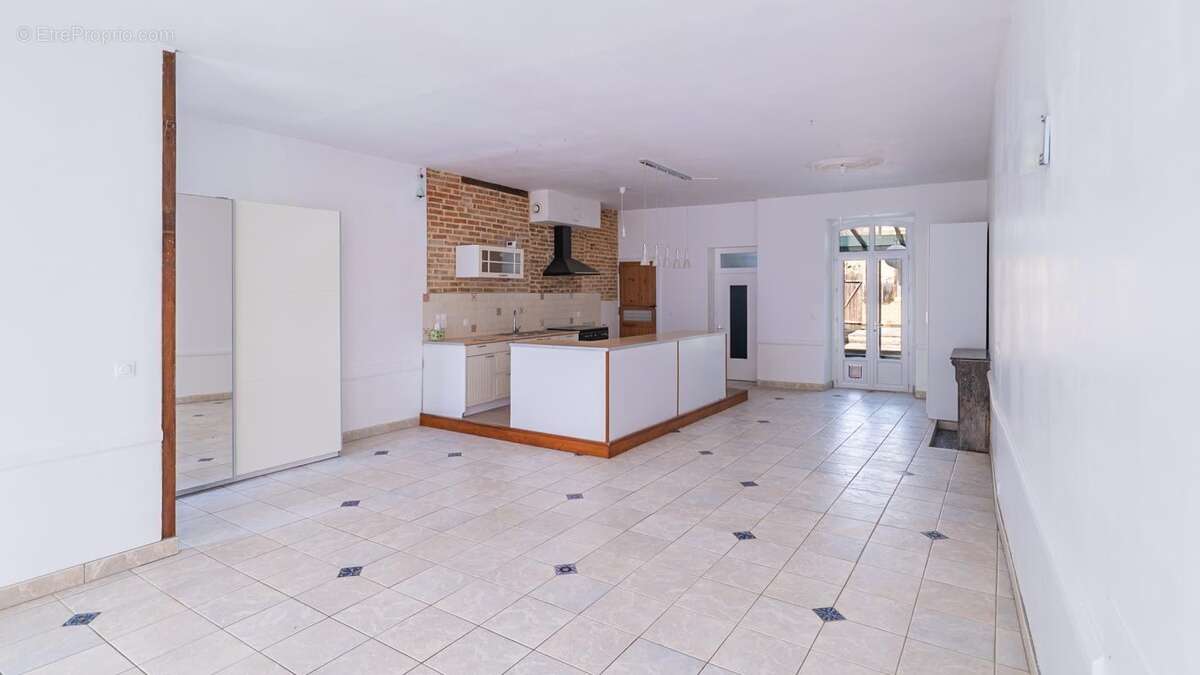 Maison familiale 4 chambres et terrain - photo 7