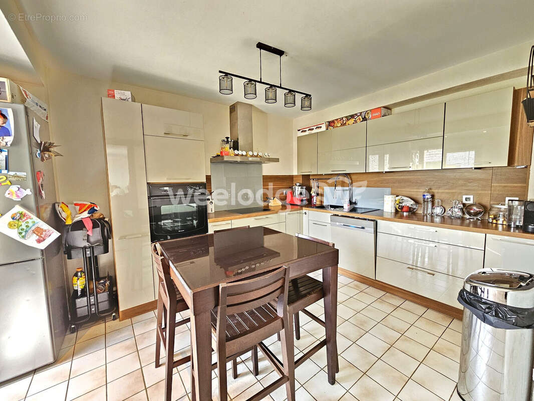 Maison à CHANTELOUP-LES-VIGNES