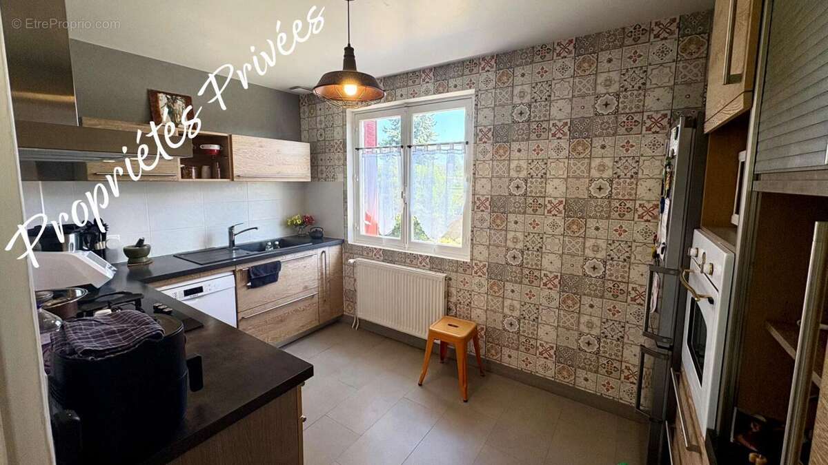 Maison à SAINT-GERVAIS-LA-FORET
