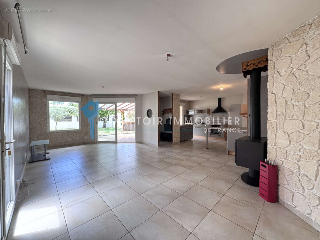 Dpt Drôme (26) - À vendre à Barbières - Maison T6 de plain pied - photo 8