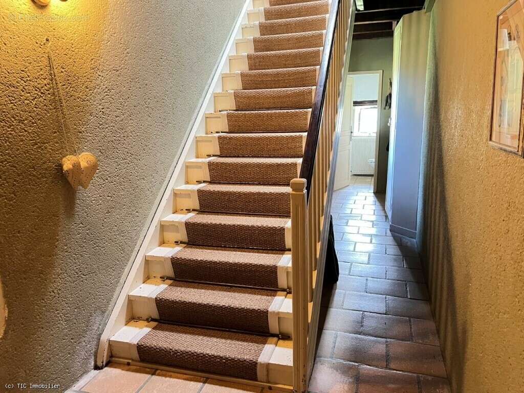 Maison à CHAMPAGNE-MOUTON