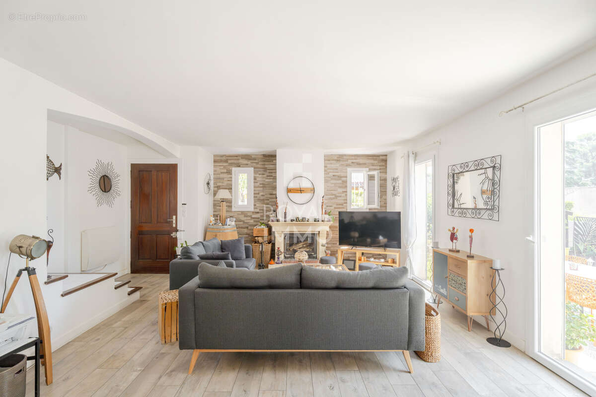 Maison T5 - 110m2 - piscine - photo 9