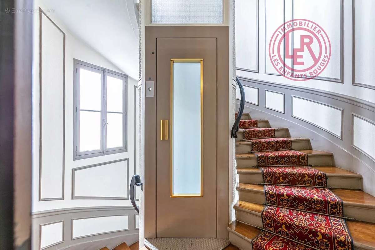 Appartement à PARIS-9E