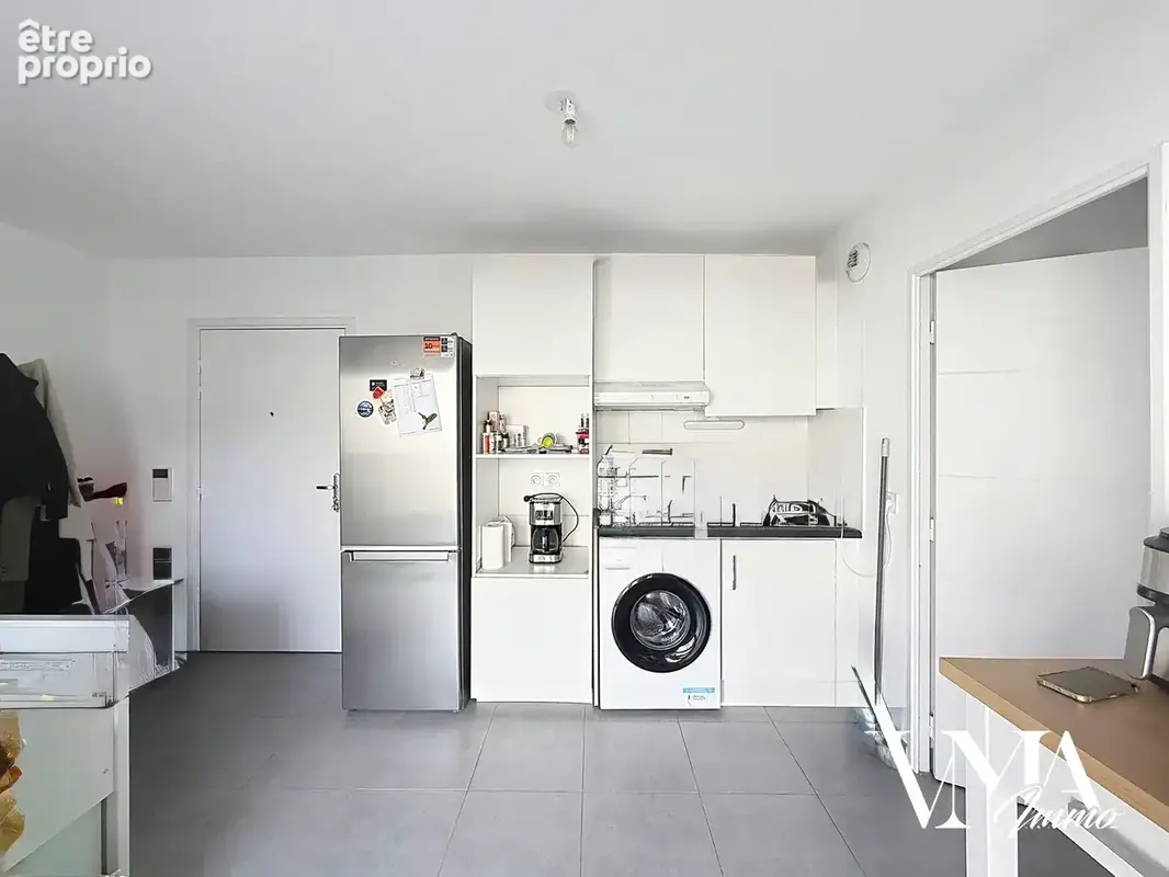 Tassin-la-demi-lune, T2 de 36 m2 avec loggia. - photo 2