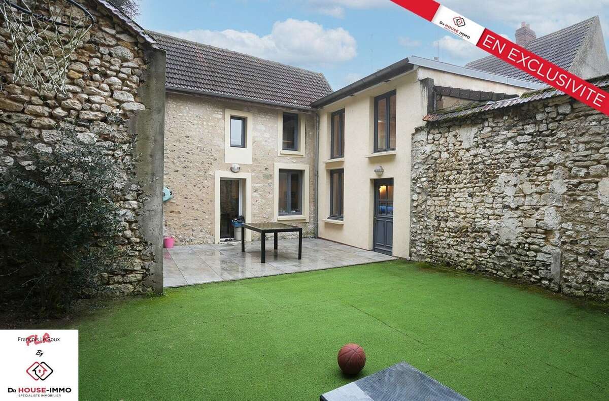 Maison à BENNECOURT