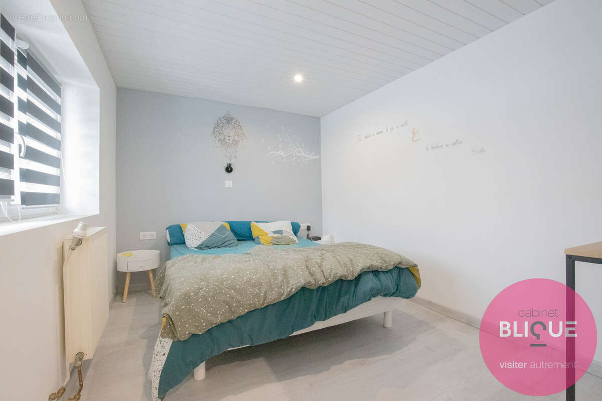 Maison à THEZEY-SAINT-MARTIN