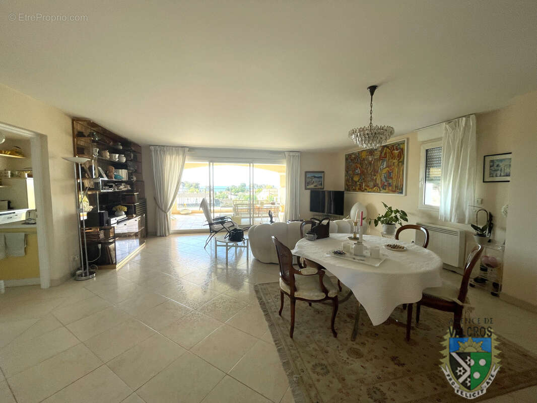 Appartement à CARQUEIRANNE