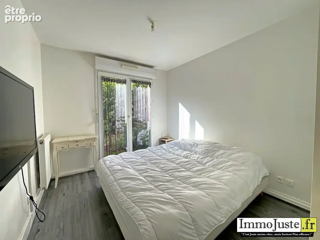 Appartement 4 pièces 85 m² à vendre à Guyancourt (78280) - photo 7