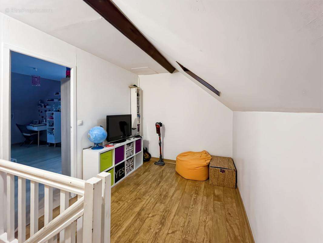 Maison à JOUY-LE-POTIER