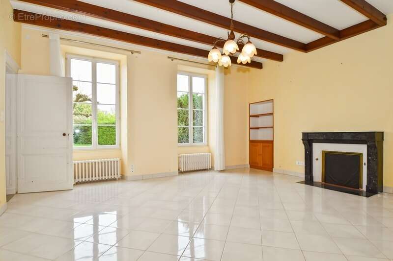 Maison à AIGREFEUILLE-D'AUNIS
