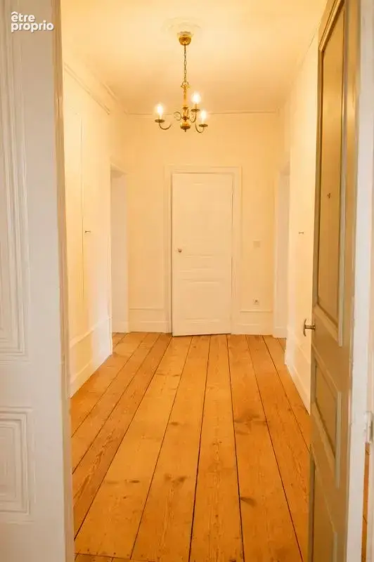 Appartement de caractère avec vue dégagée – Centre du Puy - photo 12