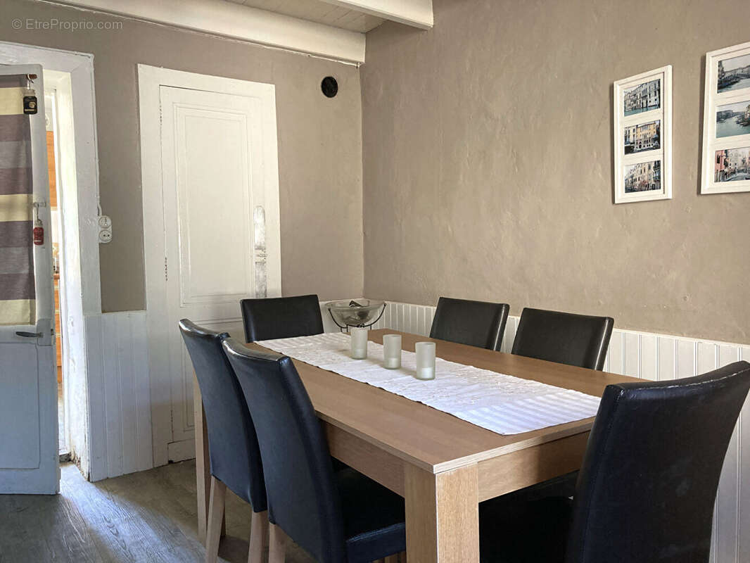 Maison à COULONGES-SUR-L'AUTIZE