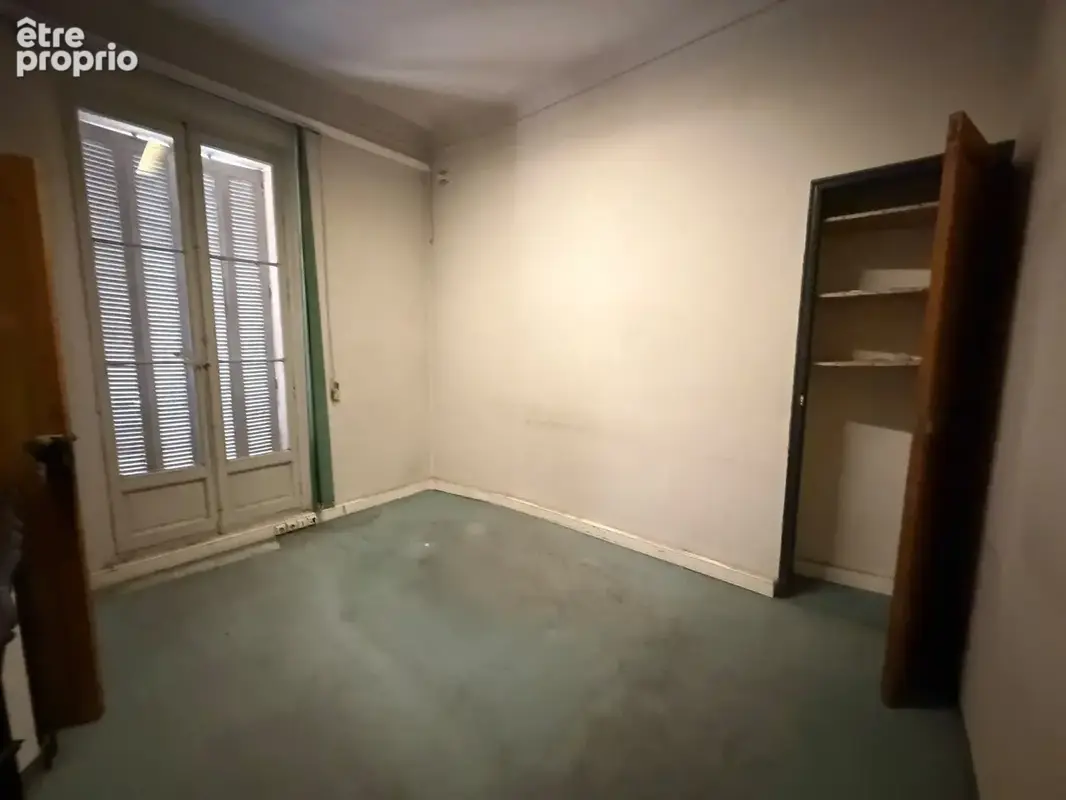 Toulon centre place de la liberte - appartements a rehabiliter - photo 16
