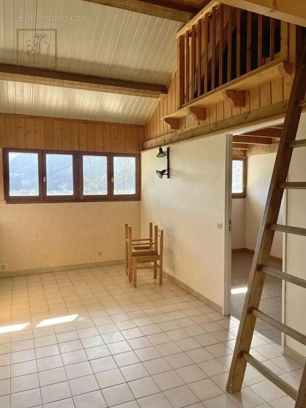 Appartement à SAINT-MARTIN-D&#039;ENTRAUNES