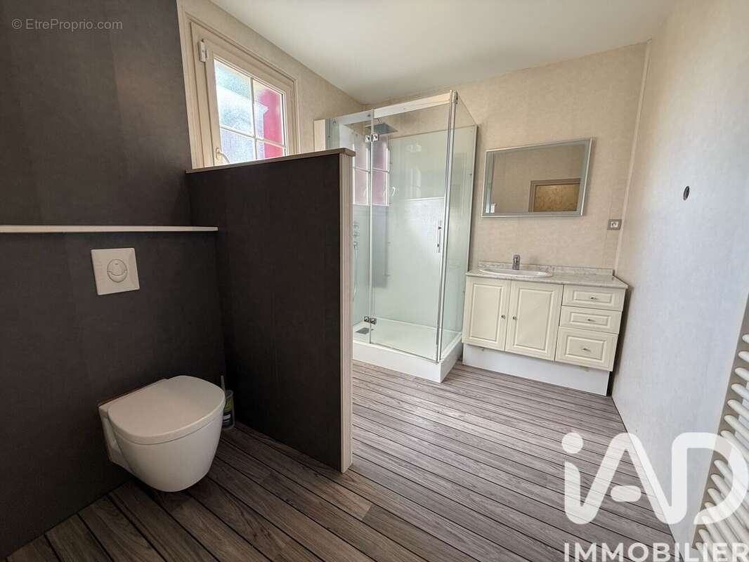 Maison 176 m² à Gourge  - photo 9