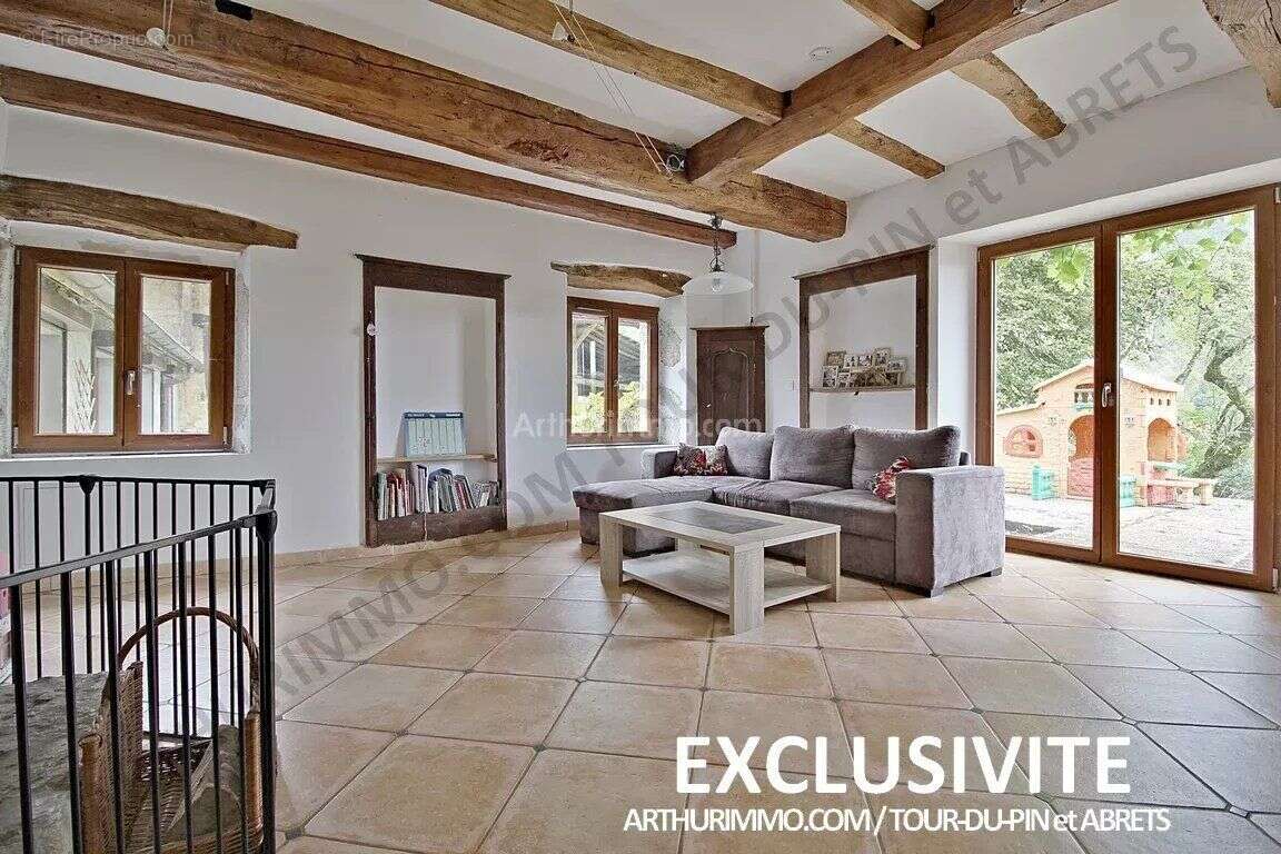 Maison à BELMONT-TRAMONET