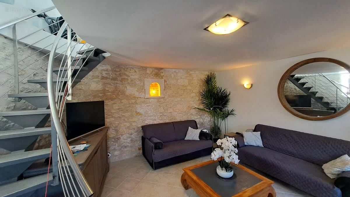 Maison à SAINT-GEORGES-DE-DIDONNE